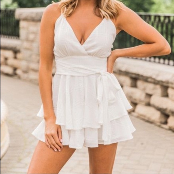 Pink Lily Dresses & Skirts - Pink Lily White Ruffle Babydoll Dress Large